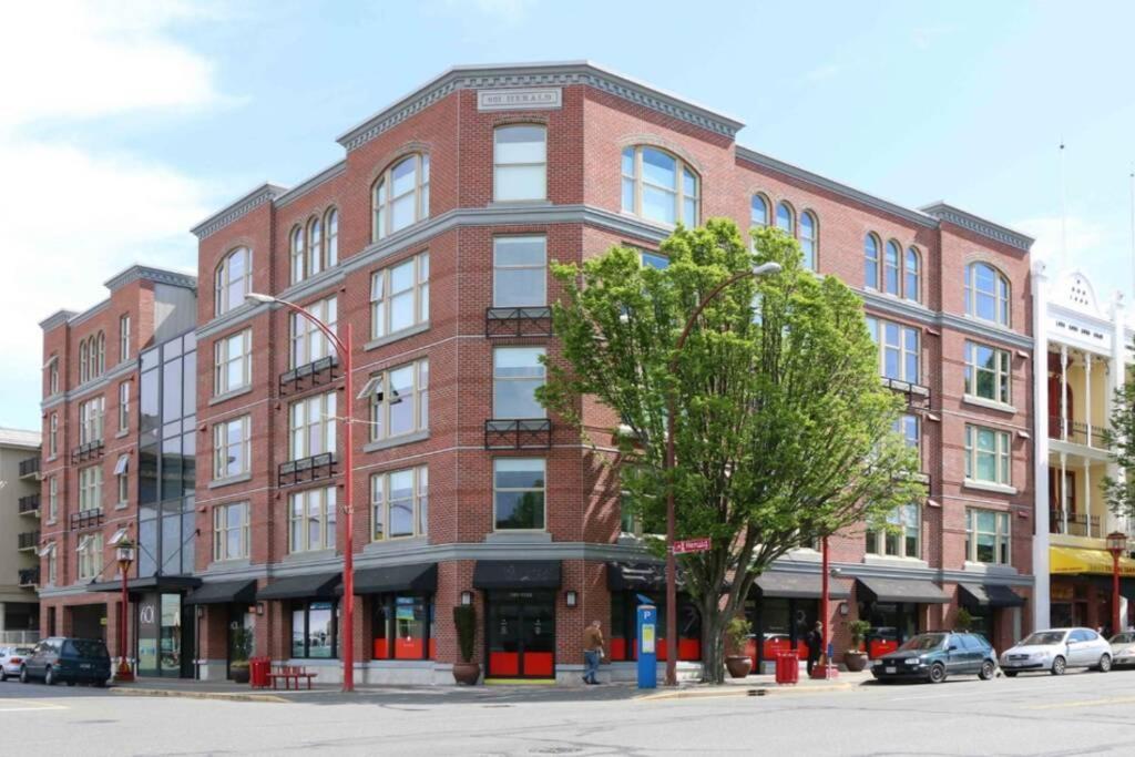 Clean 3Rd Floor 1 Bedroom Apt In Old Town China Town Βικτώρια Εξωτερικό φωτογραφία