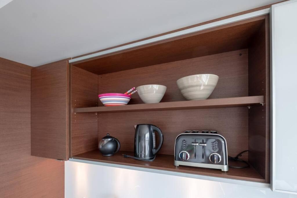 Clean 3Rd Floor 1 Bedroom Apt In Old Town China Town Βικτώρια Εξωτερικό φωτογραφία